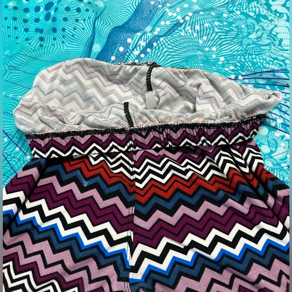 Zig Zag Striped Ladies Leggings - Picture 5 of 5